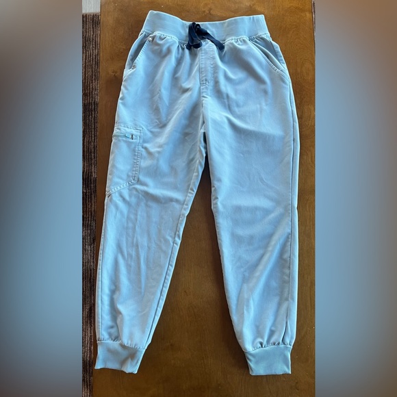 FIGS Women’s Limited Edition “Dusty Blue” Scrub Set |Jogger High Waisted | Small - Picture 2 of 14